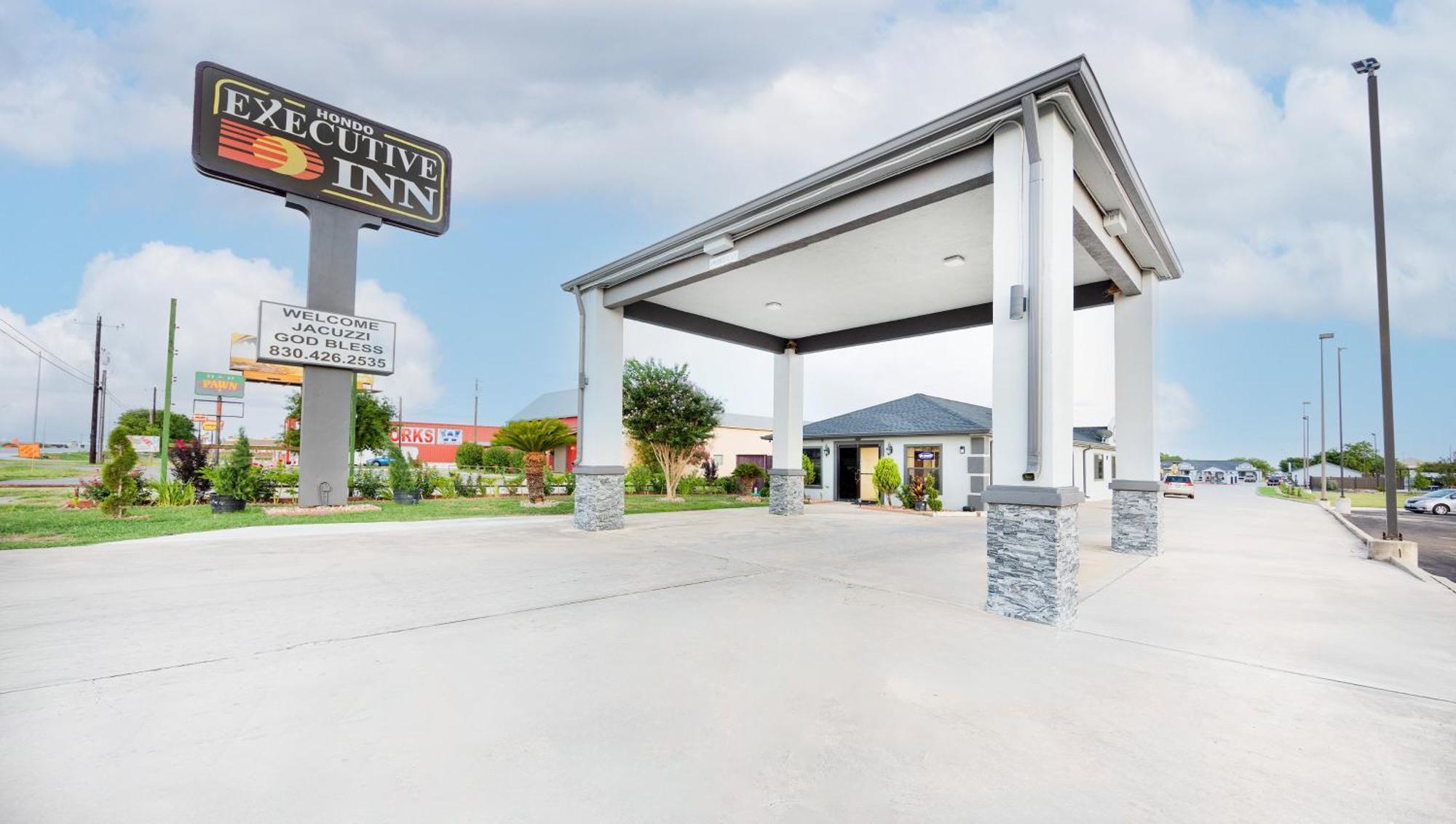 Executive Inn Hondo Extérieur photo