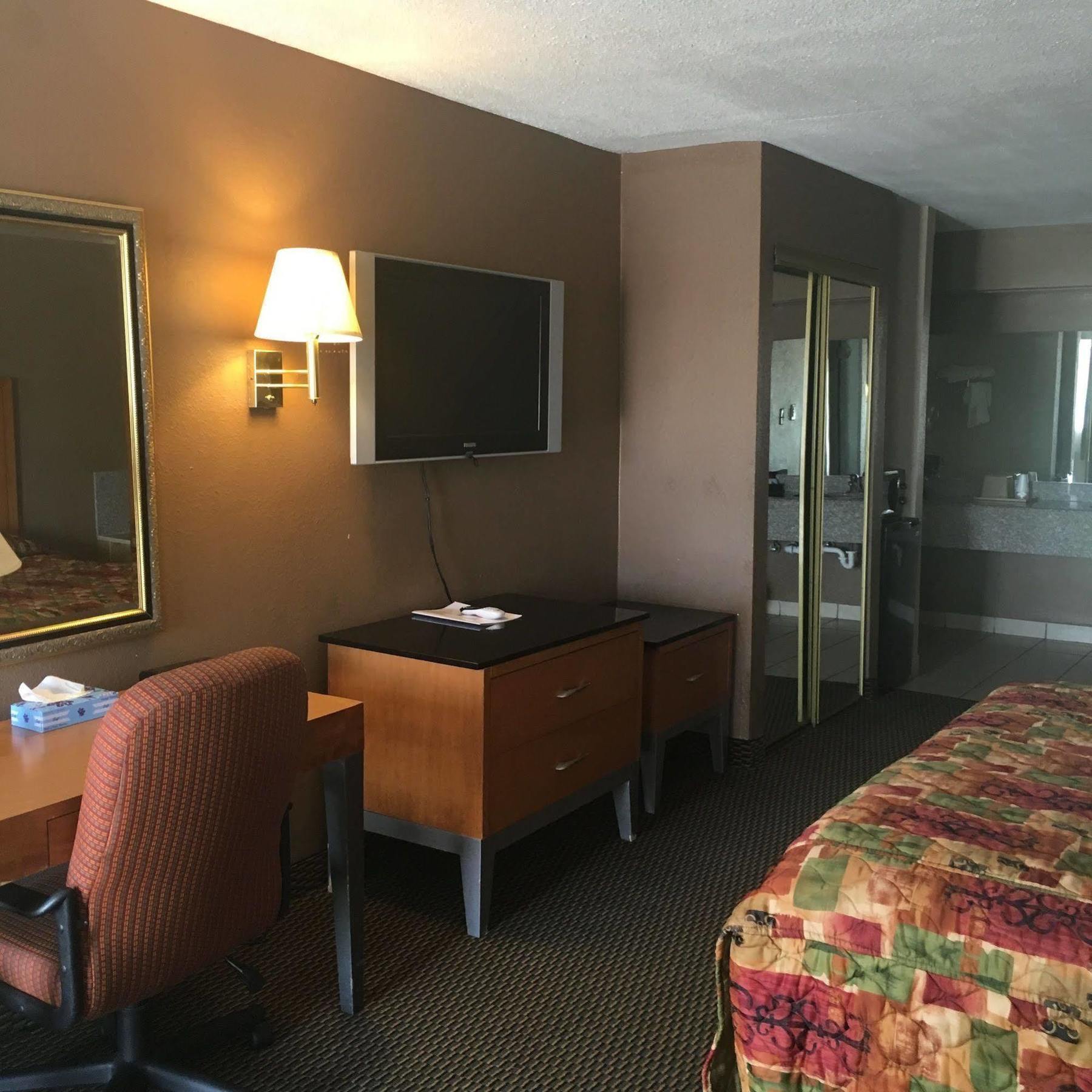 Executive Inn Hondo Extérieur photo